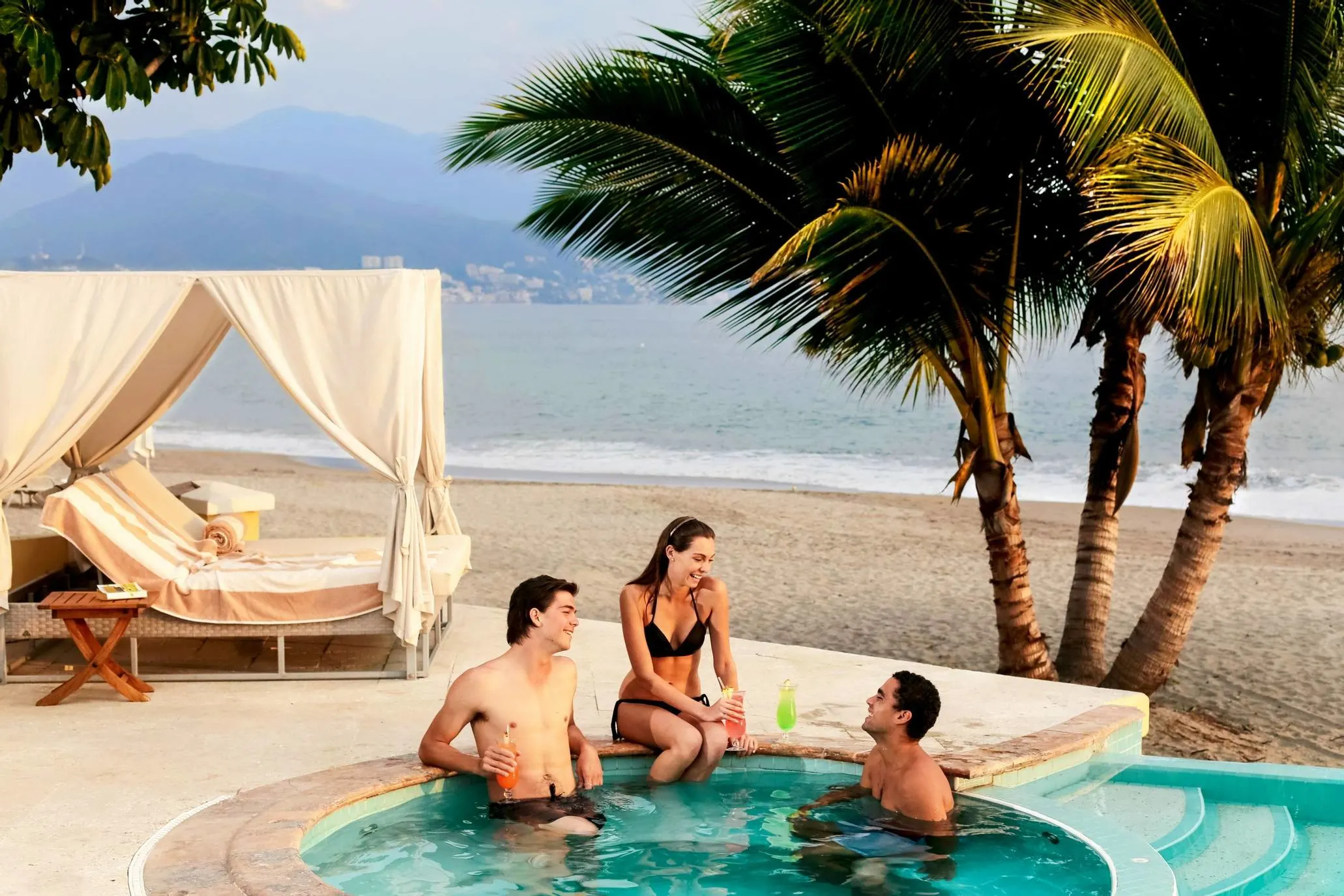 Casa Velas all-inclusive pool